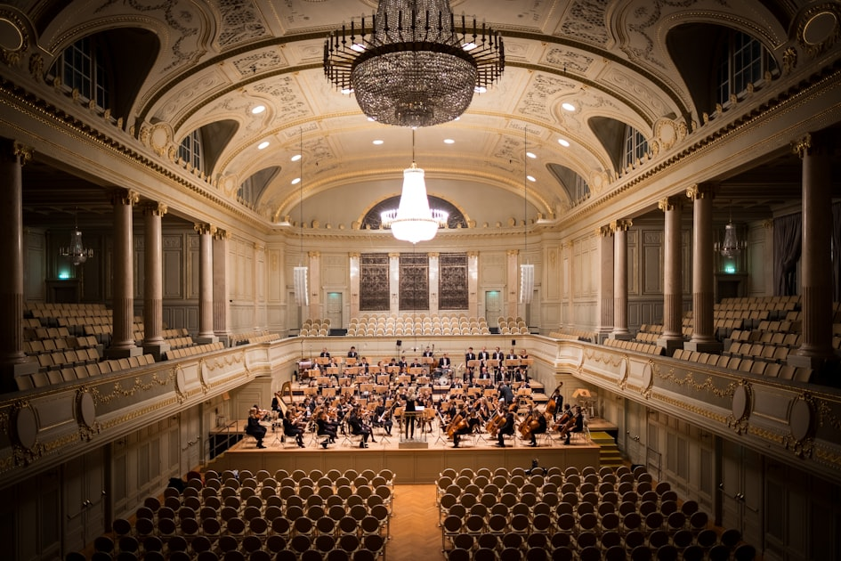 Digital Materials for Modern Opera